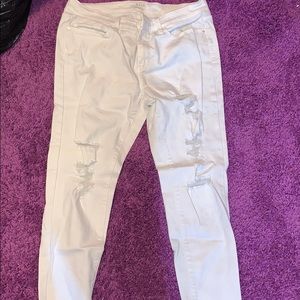 White Cropped Jeans